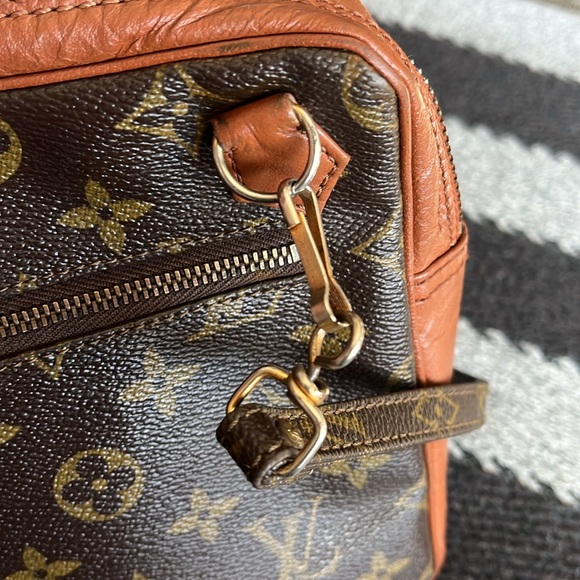 Vintage Louis Vuitton camera bag monogram - Picture 12 of 16